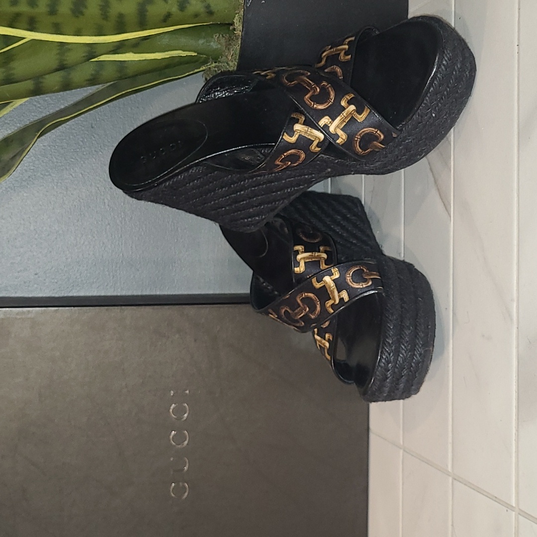 Gucci Black Wedge Sandals With Gold Hardware